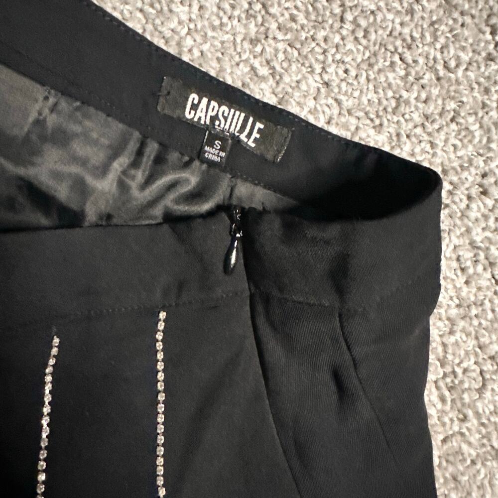 Capsule Black Pleated Rhinestone Skirt Size Small NEW - Picture 2 of 3